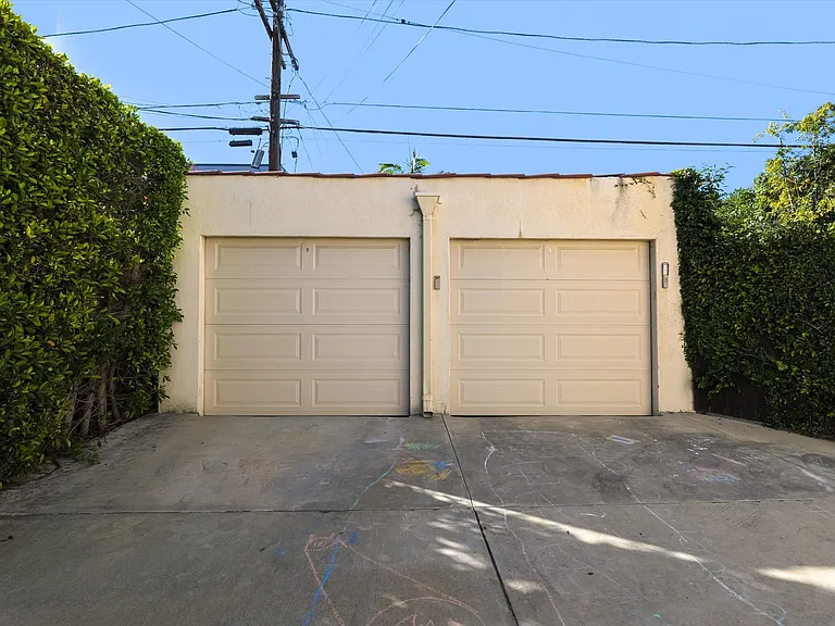 809 N La Jolla Ave — Photo 39