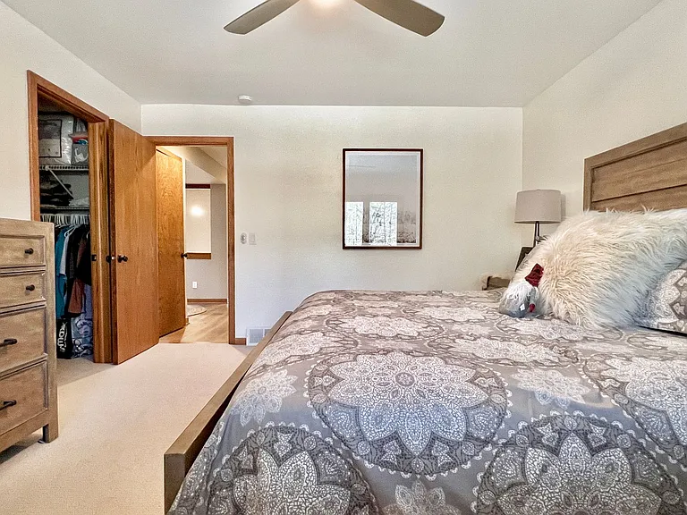 6245 Summit Ct — Photo 45