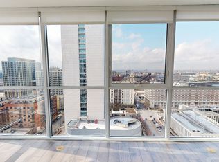 447 W Chicago Ave #1204, Chicago, IL 60654