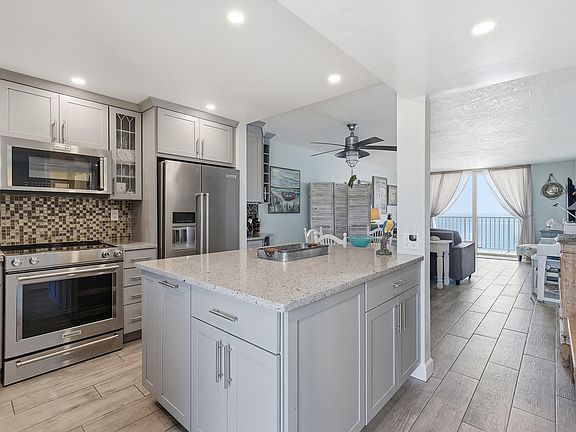4th image of 400 N Surf Road #704