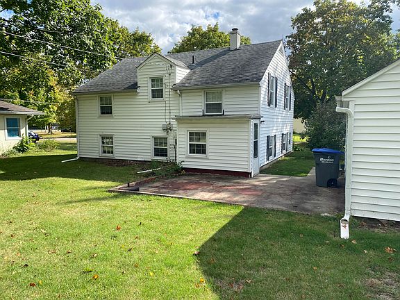 3rd image of 428 Edka Ave