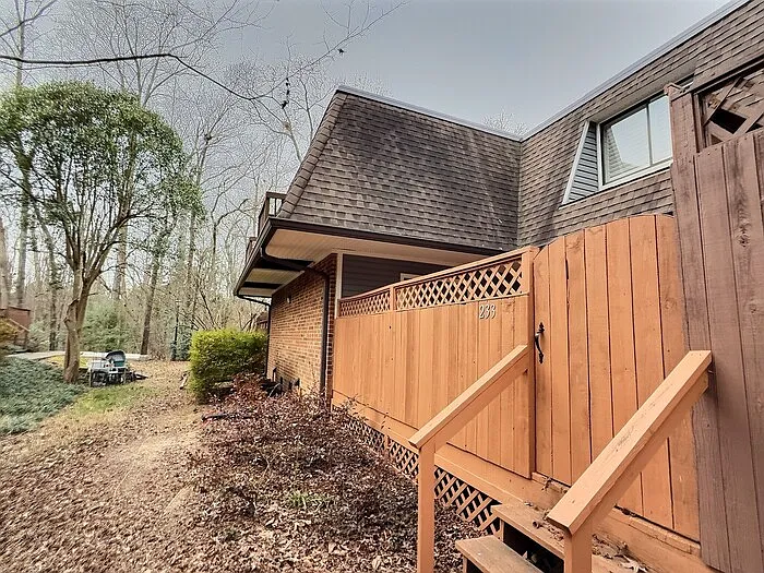 233 Summerwalk Cir — Photo 12