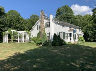 105 Shadblow Ln, Clinton Corners, NY 12514