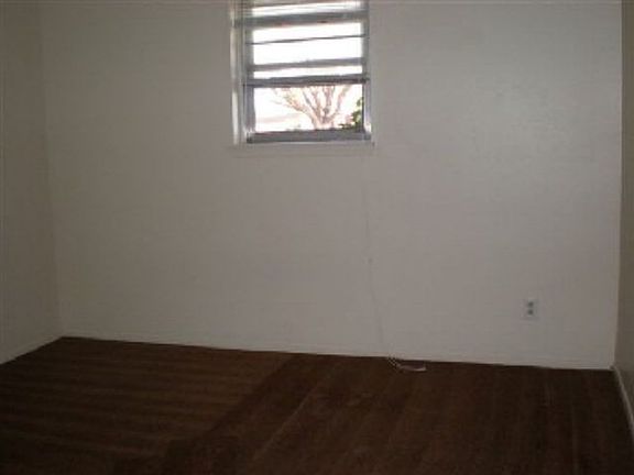 4th image of 121 Maryland St Unit C