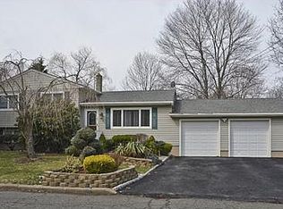 15 Walker Ave, Succasunna, NJ 07876