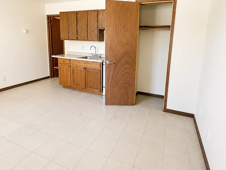 535 N Main St #3 — Photo 3