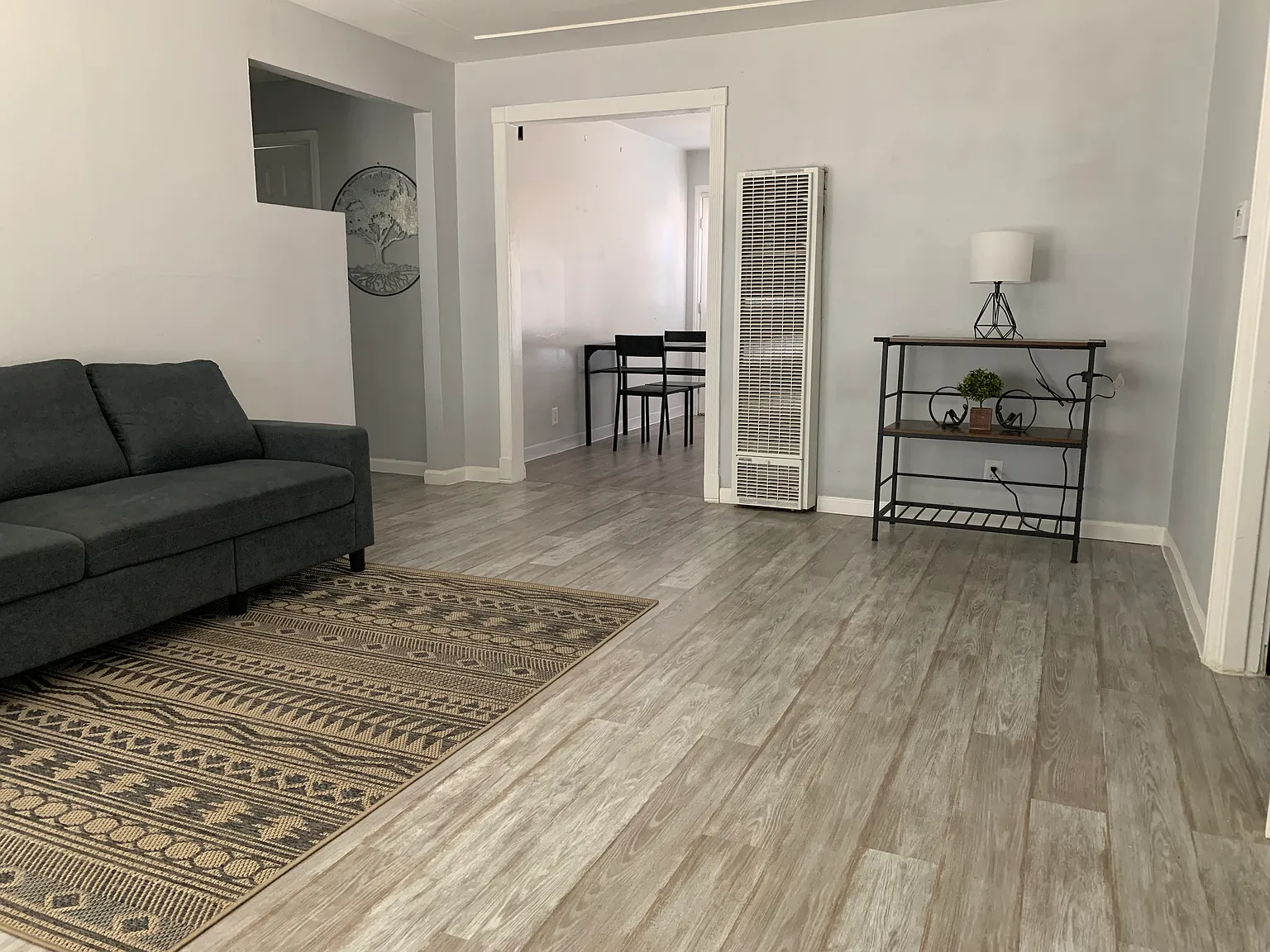 3 bed, 1080 sqft, $1,950 — Photo 1