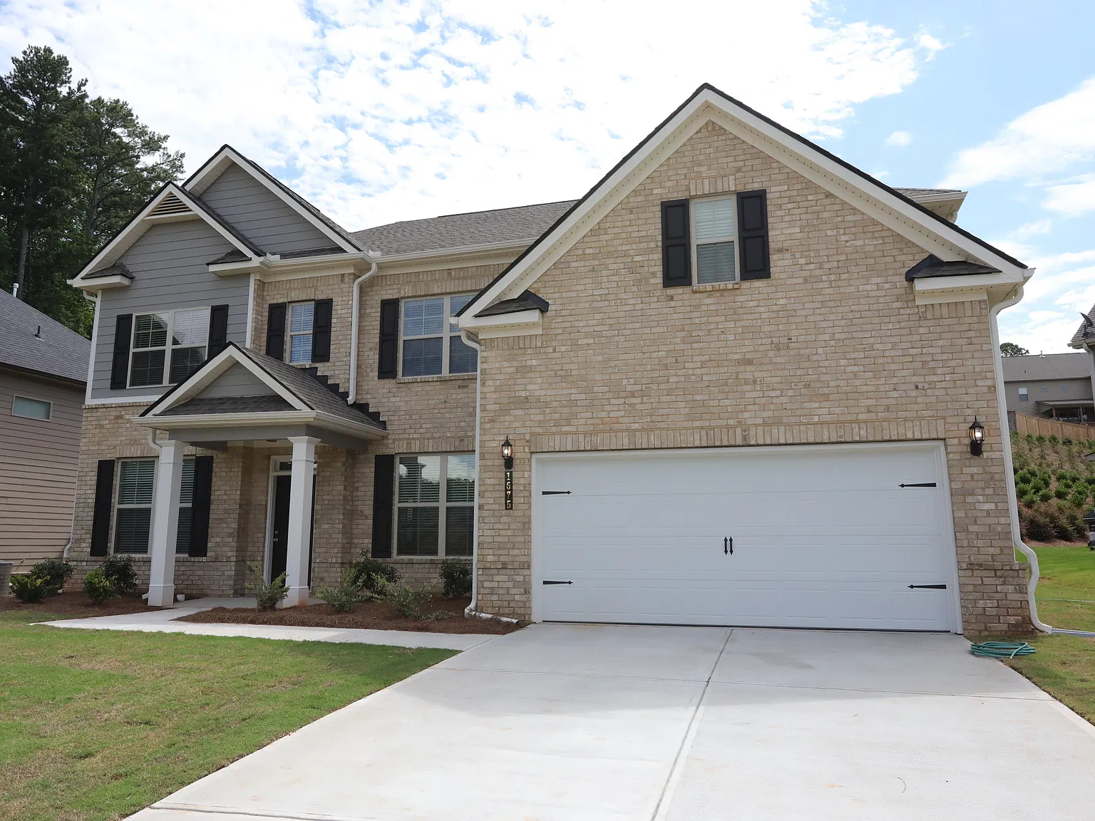 5 bed, 3122 sqft, $3,350 — Photo 3