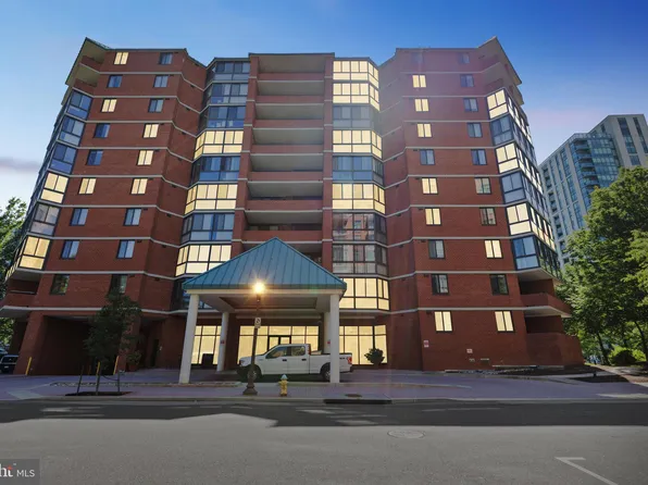 1001 N Randolph St APT 720, Arlington, VA 22201