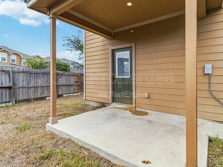 7102 Micayla Cv #103 — Photo 30