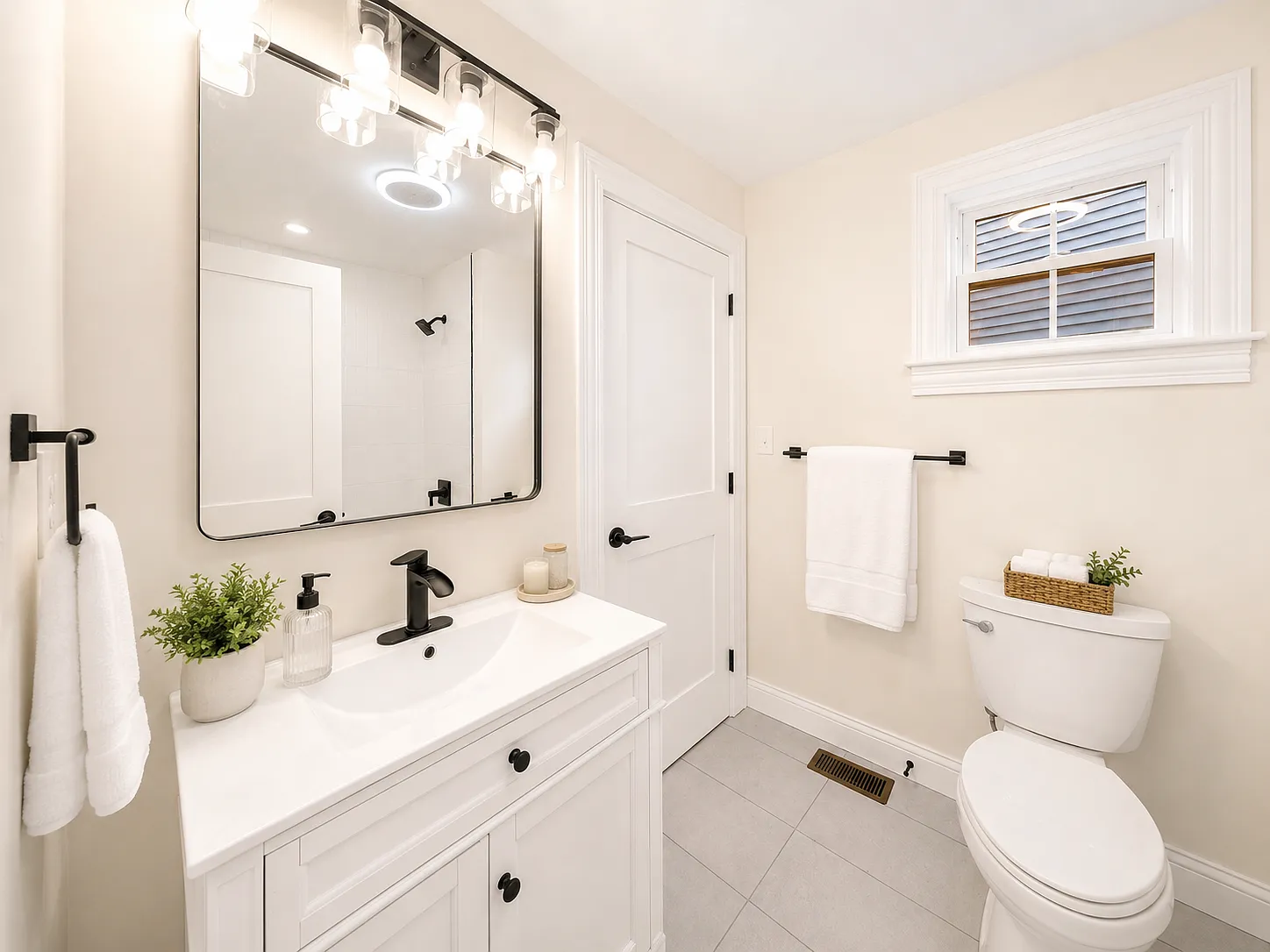 2 bed, 923 sqft, $4,400 — Photo 4