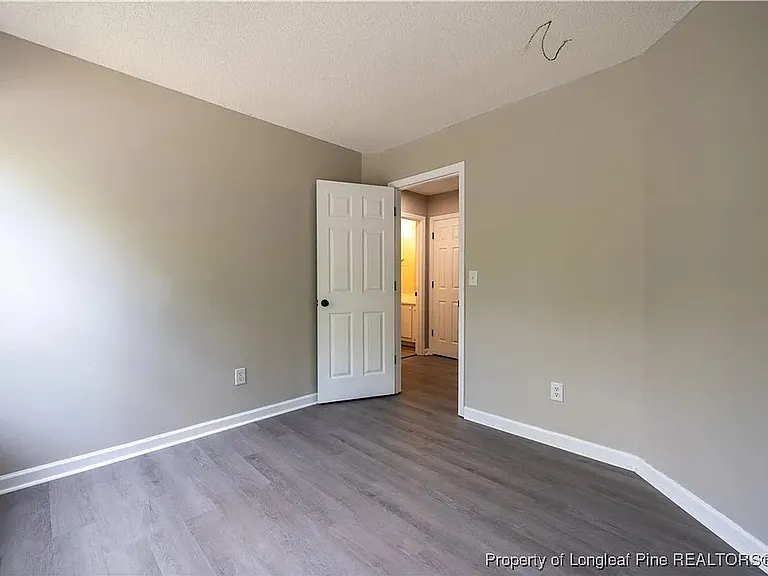 421 Feldspar Way — Photo 28