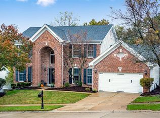 16227 Berry Hollow Ct, Ballwin, MO