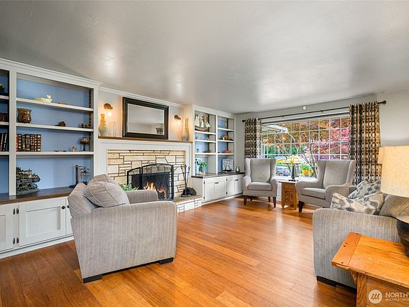 3rd image of 2114 S Cedar Hills Drive