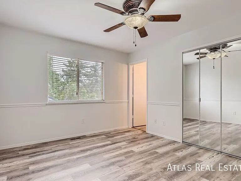4717 W B St — Photo 5