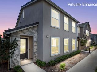 2725 E Teaberry Dr, Fresno, CA 93730