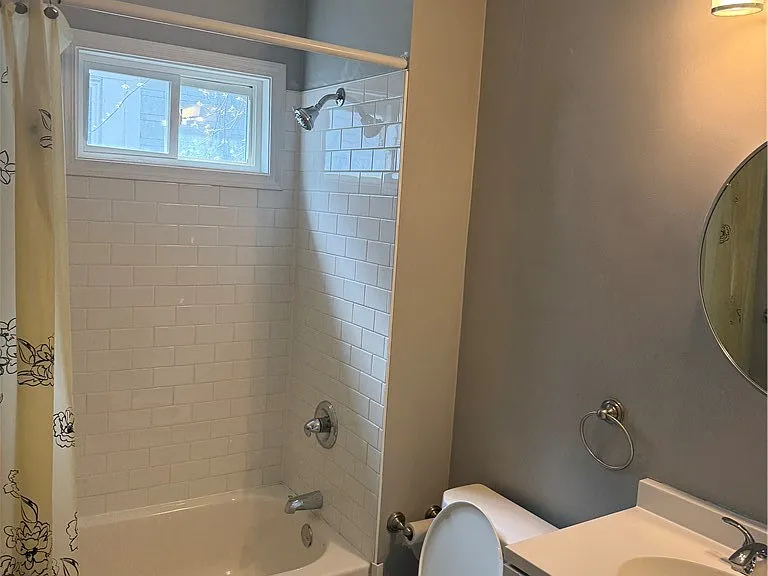 238 Oxford Ave #UPPER — Photo 6