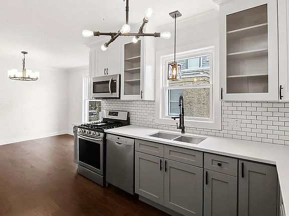 3rd image of 4125 W School St #1