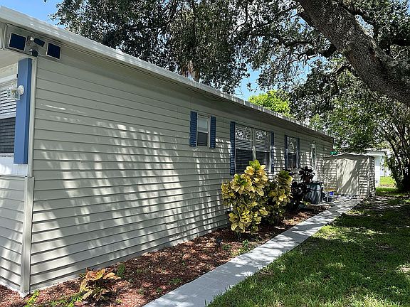 5th image of 2555 Pga Blvd #115