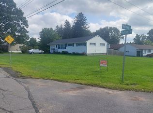100 Walton Rd, North Syracuse, NY 13212