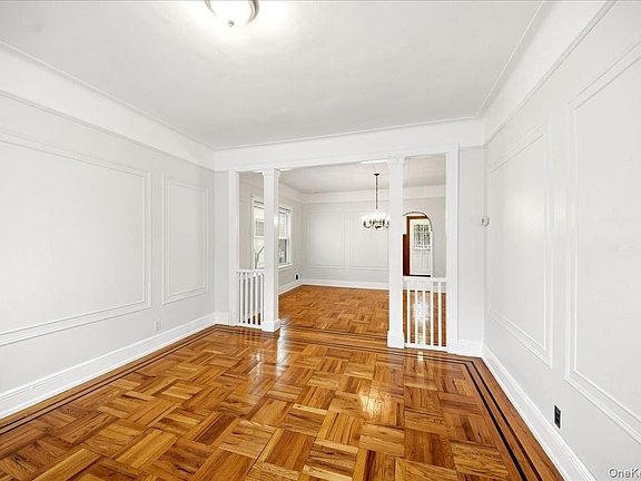 5th image of 1432 Hobart Avenue