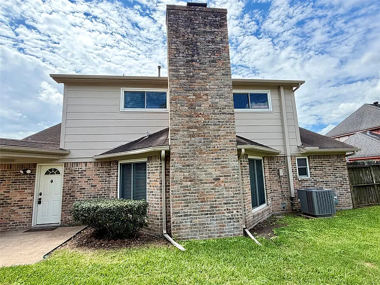 2306 Rushbrook Dr — Photo 30
