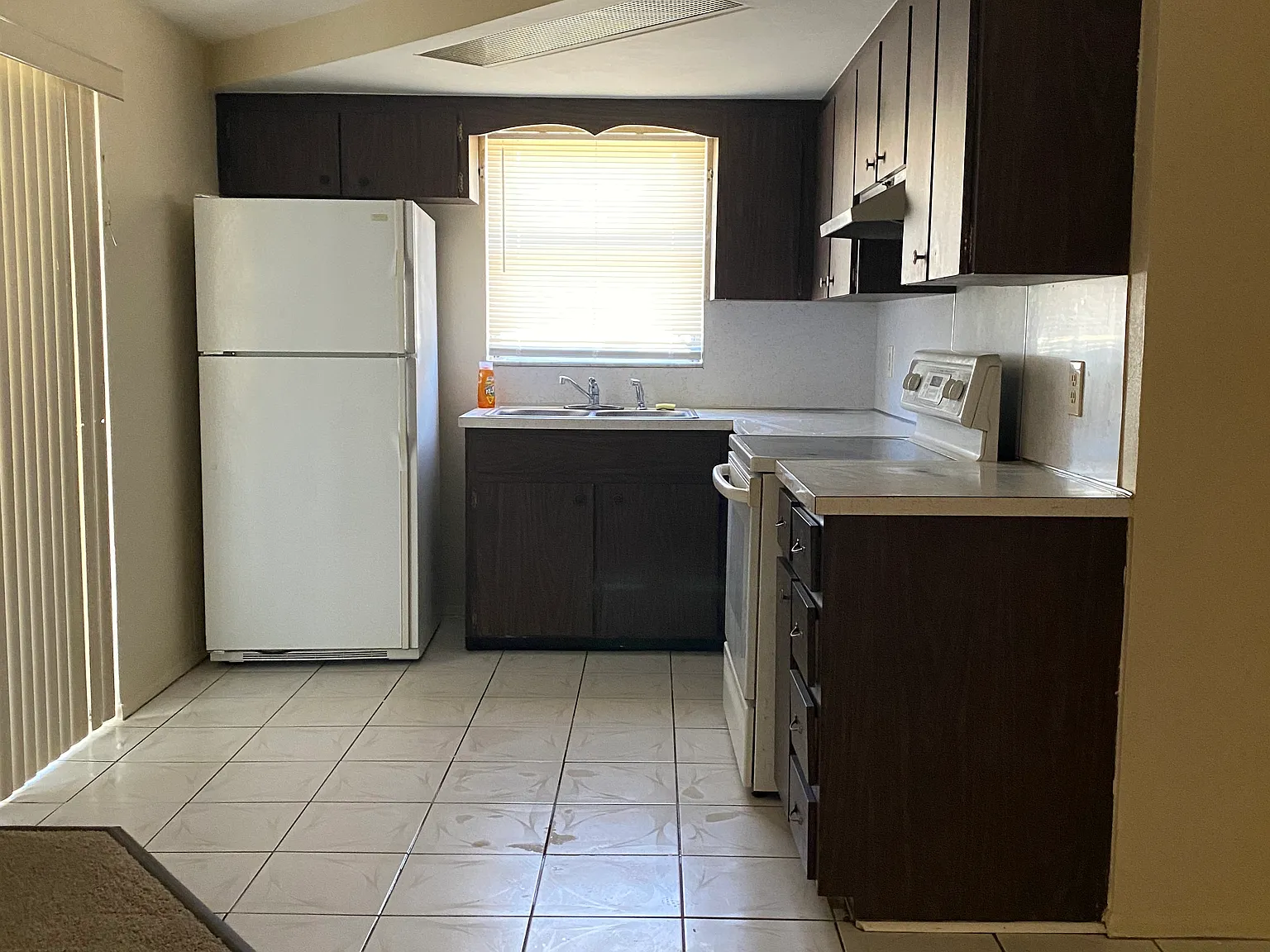 3 bed, 1064 sqft, $1,495 — Photo 4
