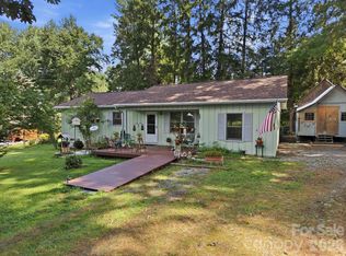 473 King William Rd, Hendersonville, NC 28739