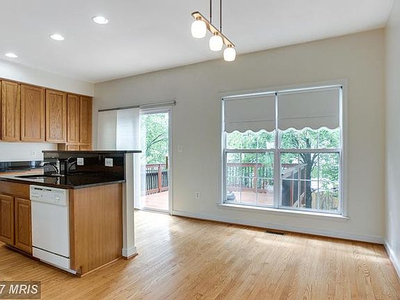 4th image of 3307 Broker Ln