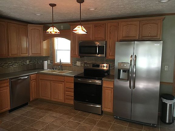 3rd image of 117 Kirby Ave