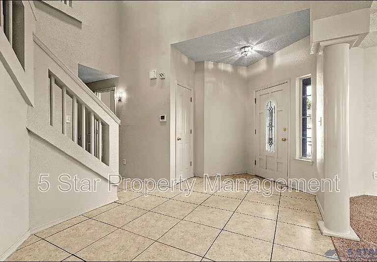 1315 Olga Mapula Dr — Photo 4