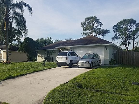 2nd image of 222 SE Whitmore Dr