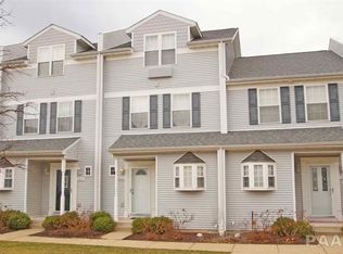 6616 N Queen Frances Ln, Peoria, IL 61615