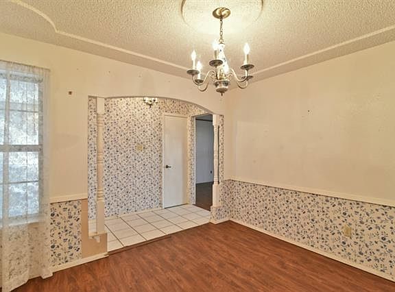5th image of 4210 W Pleasant Forest St