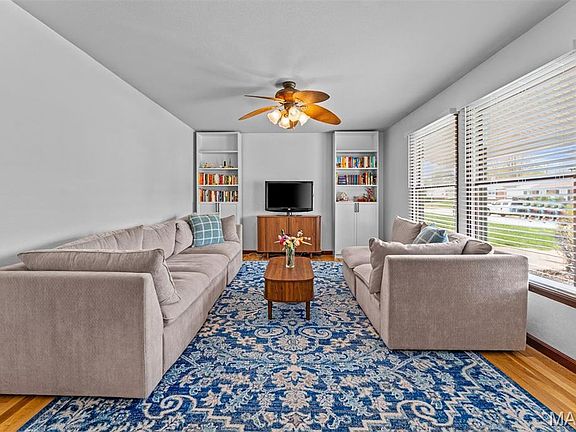 4th image of 2738 Westminster Dr