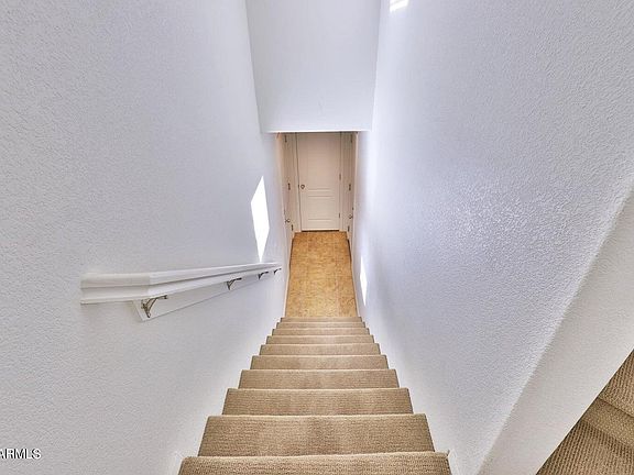 5th image of 2933 E DUNBAR Drive