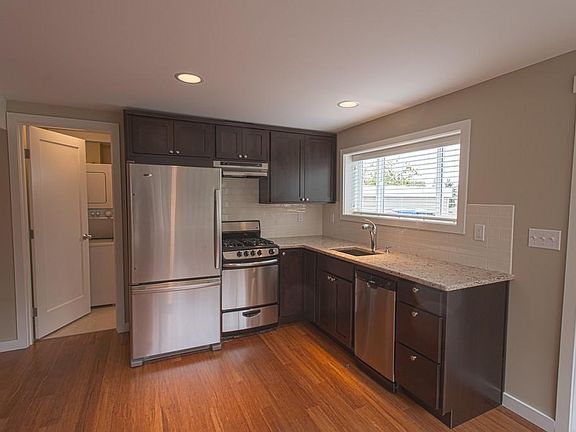 3rd image of 300-302 31st Ave #300A