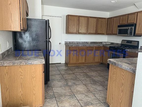 4th image of 1543 E Melridge St