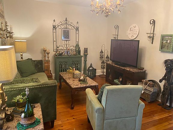 4th image of 517 Dumaine St #2B