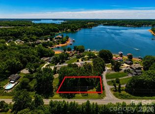 4244 Harbor Ln, Sherrills Ford, NC 28673