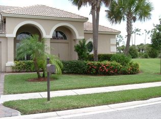 6315 Greenhedge Ct, West Palm Beach, FL 33411