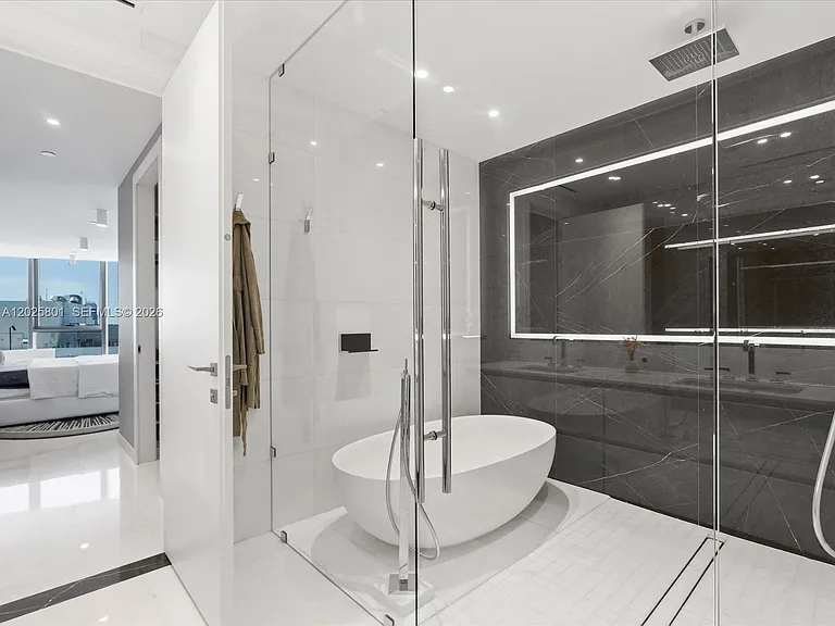 300 Biscayne Boulevard Way #4502E — Photo 24