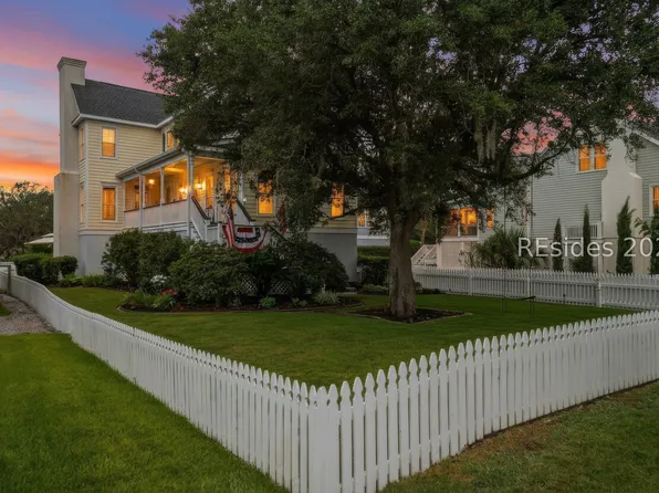 104 Patrick Dr, Beaufort, SC 29902