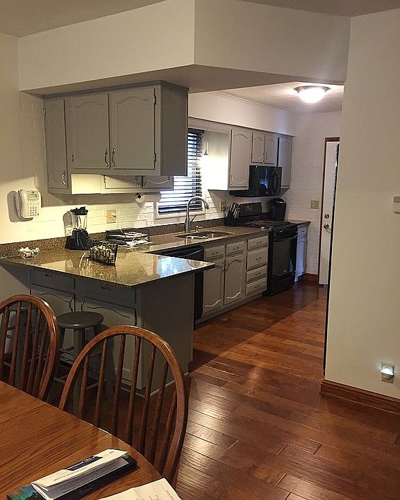 1st image of 421 S Washington St
