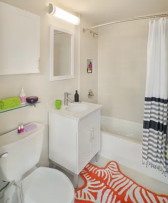 Rented by Greystar | media 14