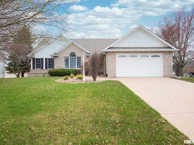 5259 Charter Oaks Dr, Bettendorf, IA, 52722