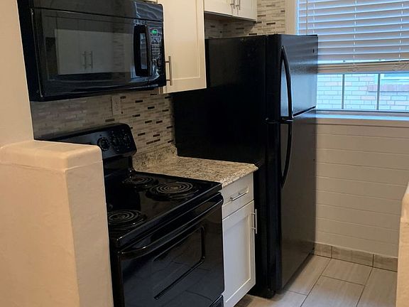 3rd image of 6328-6330 Bancroft Ave #F50f5a6ab