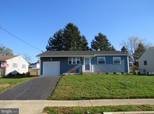 15 Glendon Rd, Trenton, NJ 08610