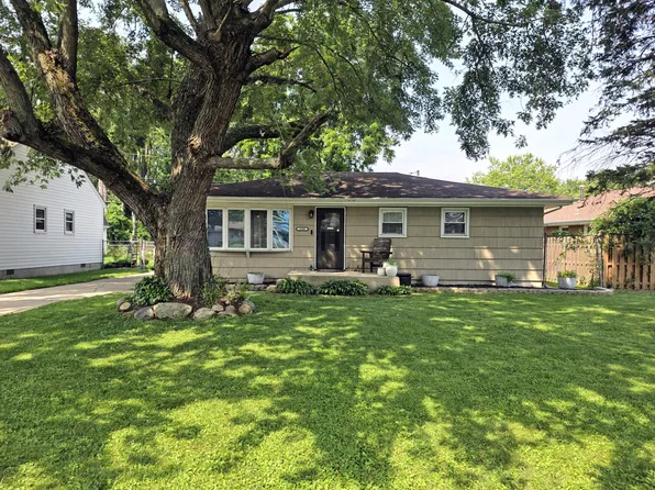 1606 Brookview Ct, Hobart, IN 46342