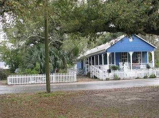 214 Bookter St, Bay St Louis, MS 39520